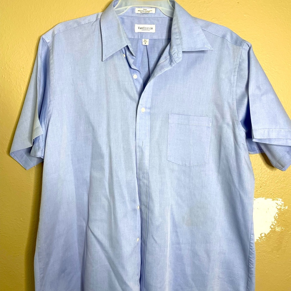 Men’s Short Sleeve Dress Shirt.  XXL